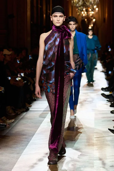 Look 42
